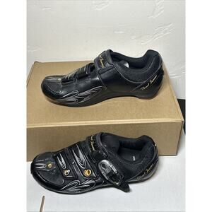 Pearl Izumi Black and Gold Athletic Shoes